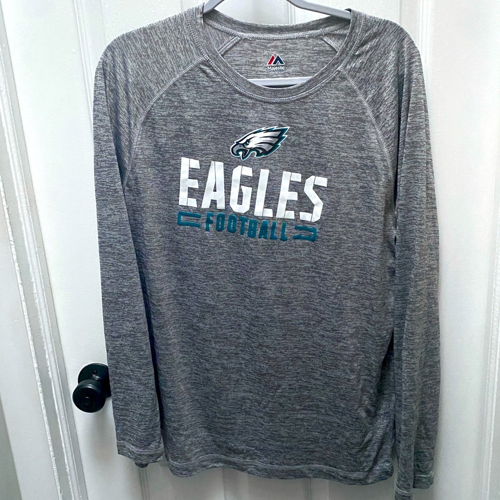 💚MAJESTIC PHILADELPHIA EAGLES LONG SLEEVE SIZE LARGE